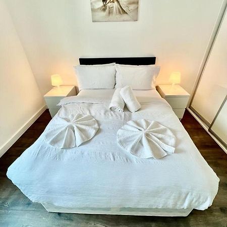 Апартаменты Immaculate Flat In West Кройдон Экстерьер фото