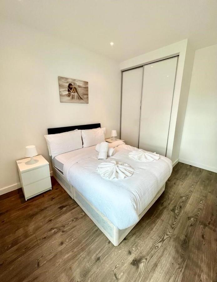 Апартаменты Immaculate Flat In West Кройдон Экстерьер фото